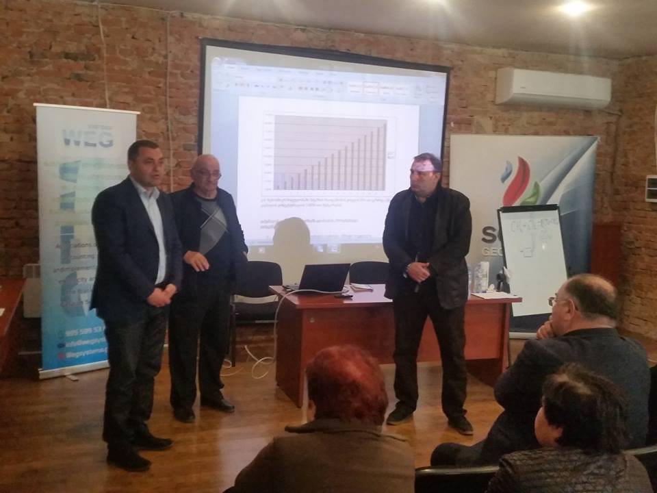 56791000_2187505998003843_5228477875144884224_n