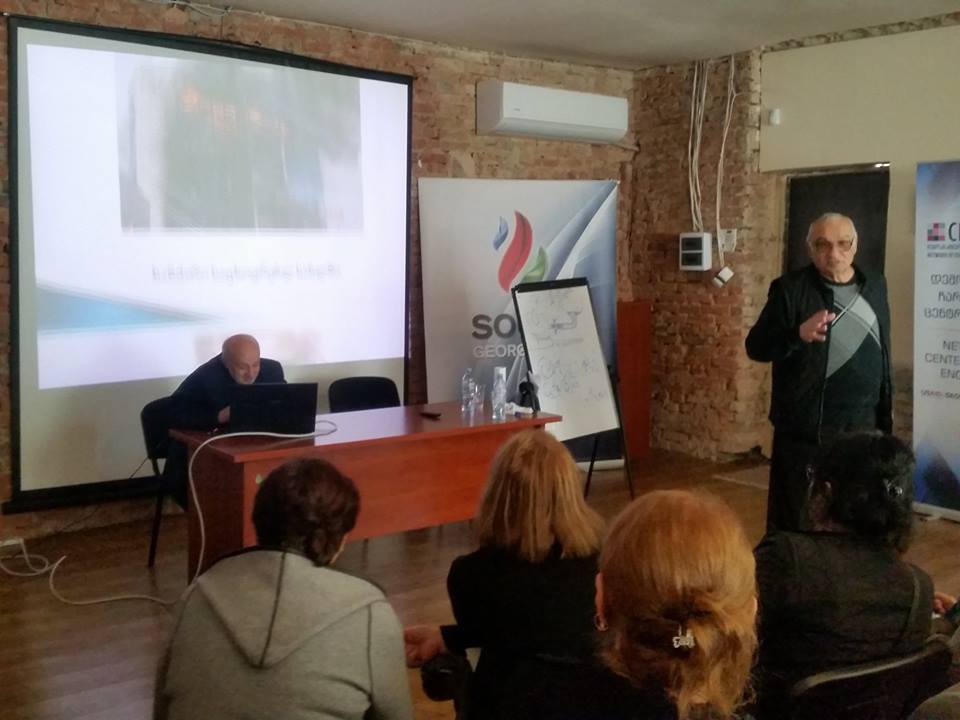 57303472_2187506848003758_3458010403462709248_n